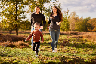 Foto uit de familiereportage van Bo, Jorn en Leano door familiefotograaf Jorick Michiels