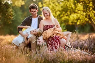 Foto uit de familiereportage van Conny, Steven, Lente en Amber door familiefotograaf Jorick Michiels