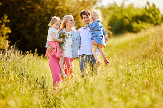 Foto uit de familiereportage van Conny, Steven, Lente en Amber door familiefotograaf Jorick Michiels