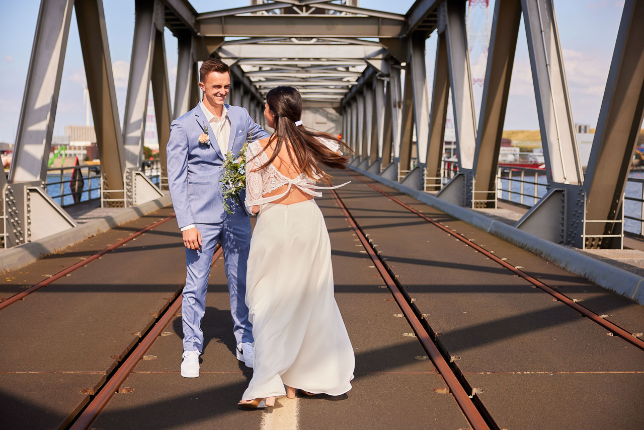 Foto uit de huwelijksreportage van Elise en Ben door huwelijksfotograaf Jorick Michiels
