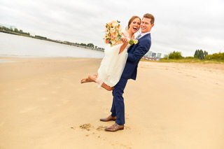 Foto uit de huwelijksreportage van Imke en Vincent door huwelijksfotograaf Jorick Michiels