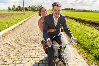 Foto uit de huwelijksreportage van Justine en Jonas door huwelijksfotograaf Jorick Michiels