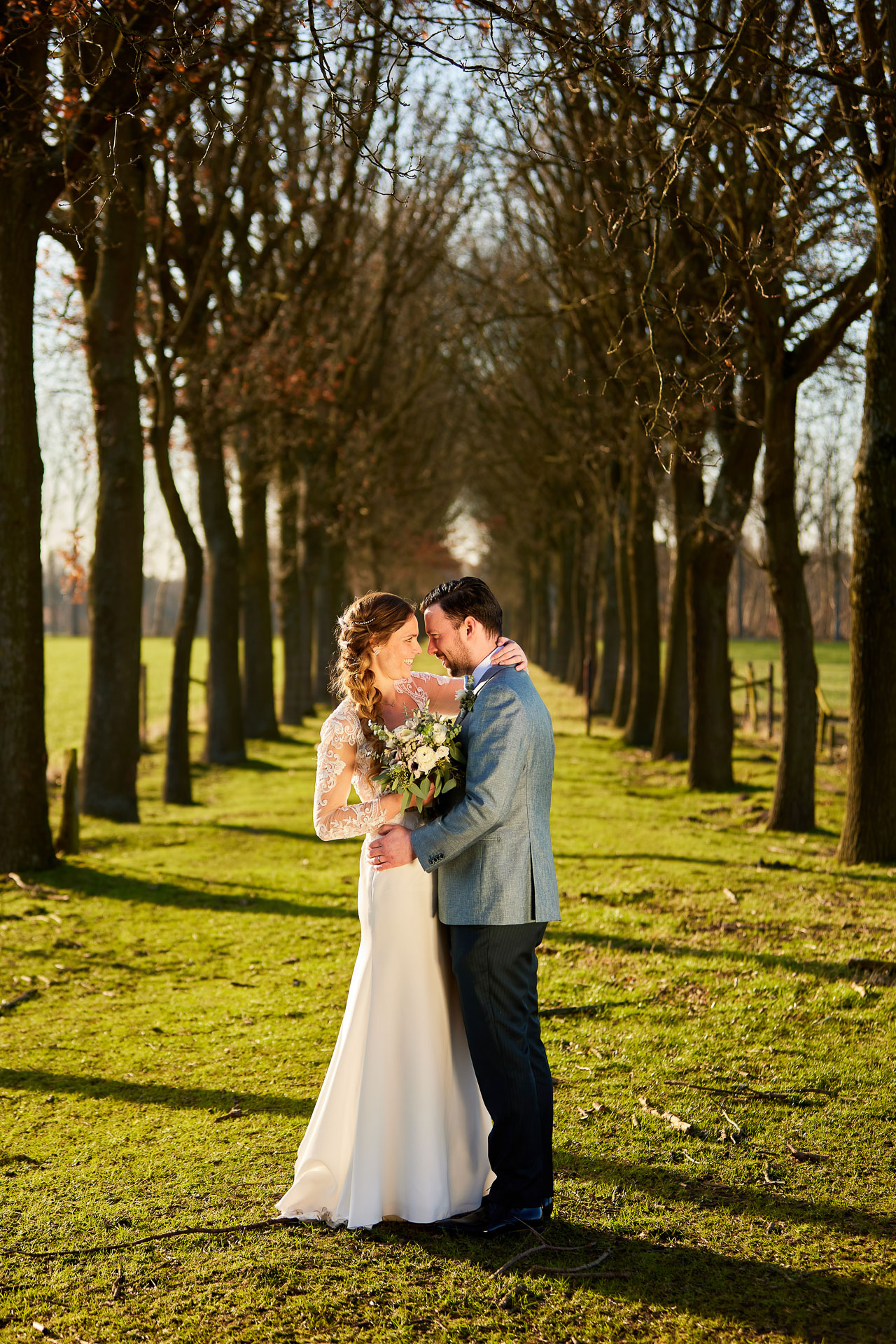 Foto uit de huwelijksreportage van Kathy en Max door huwelijksfotograaf Jorick Michiels