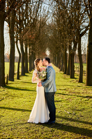 Foto uit de huwelijksreportage van Kathy en Max door huwelijksfotograaf Jorick Michiels