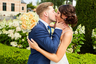 Foto uit de huwelijksreportage van Kelly en Jony door huwelijksfotograaf Jorick Michiels
