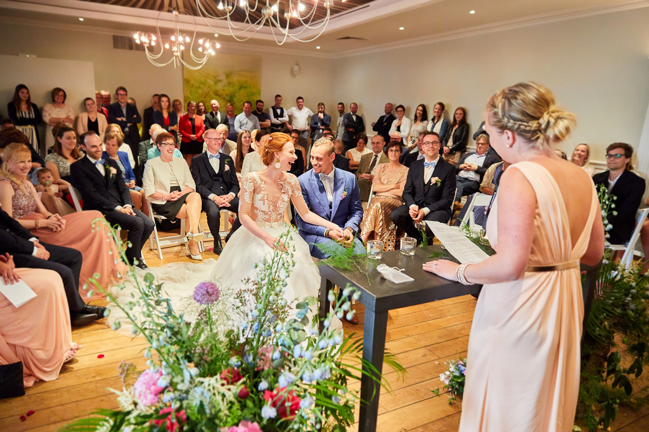 Foto uit de huwelijksreportage van Laurence en Thijs door huwelijksfotograaf Jorick Michiels