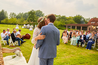 Foto uit de huwelijksreportage van Lidia en Laurens door huwelijksfotograaf Jorick Michiels