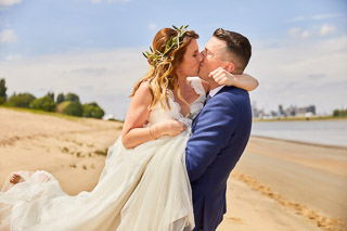 Foto uit de huwelijksreportage van Lynn en Rob door huwelijksfotograaf Jorick Michiels