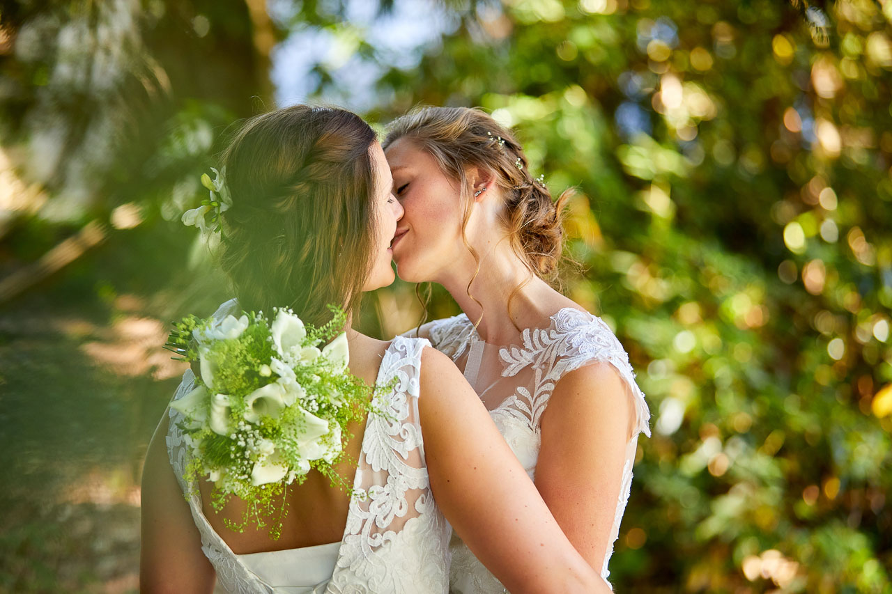 Foto uit de huwelijksreportage van Sofie en Lindsay door huwelijksfotograaf Jorick Michiels
