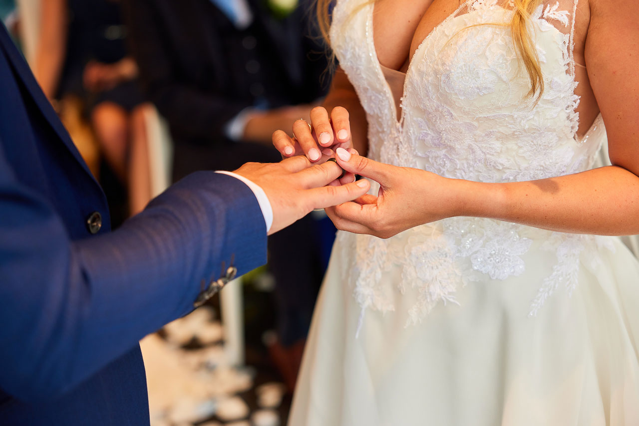 Foto bij het verhaal van Aurélie en Eduardo, door huwelijksfotograaf Jorick Michiels