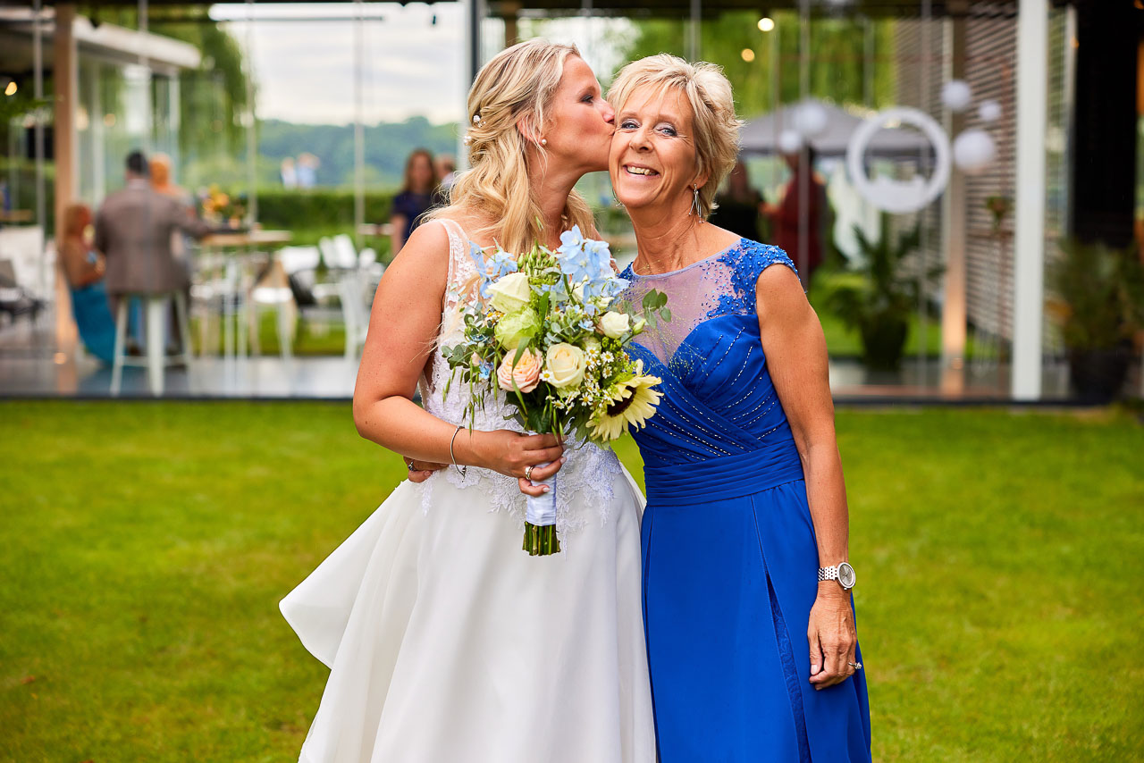 Foto bij het verhaal van Aurélie en Eduardo, door huwelijksfotograaf Jorick Michiels
