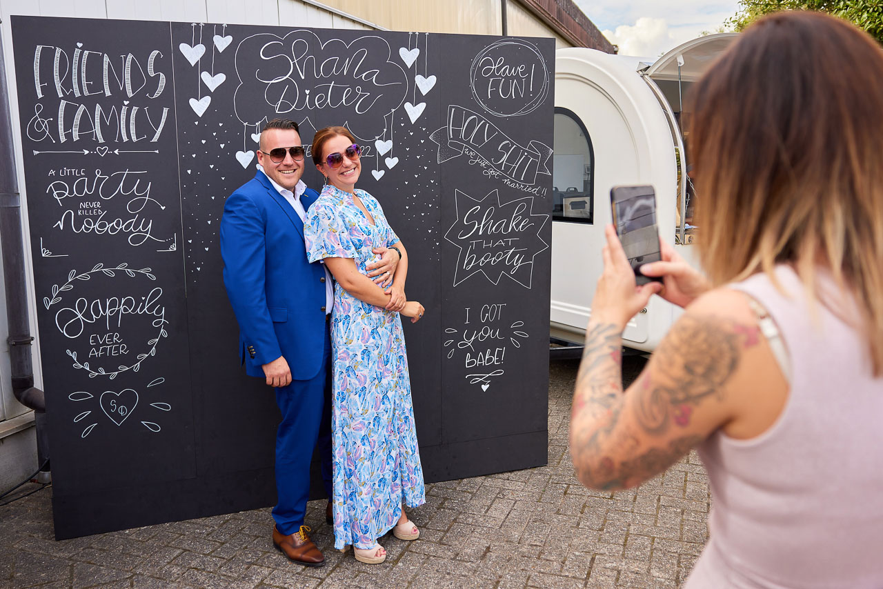 Foto bij het verhaal van Shana en Dieter, door huwelijksfotograaf Jorick Michiels