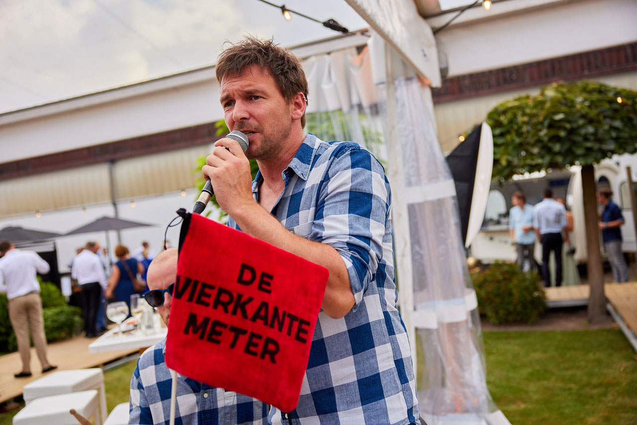Foto bij het verhaal van Shana en Dieter, door huwelijksfotograaf Jorick Michiels