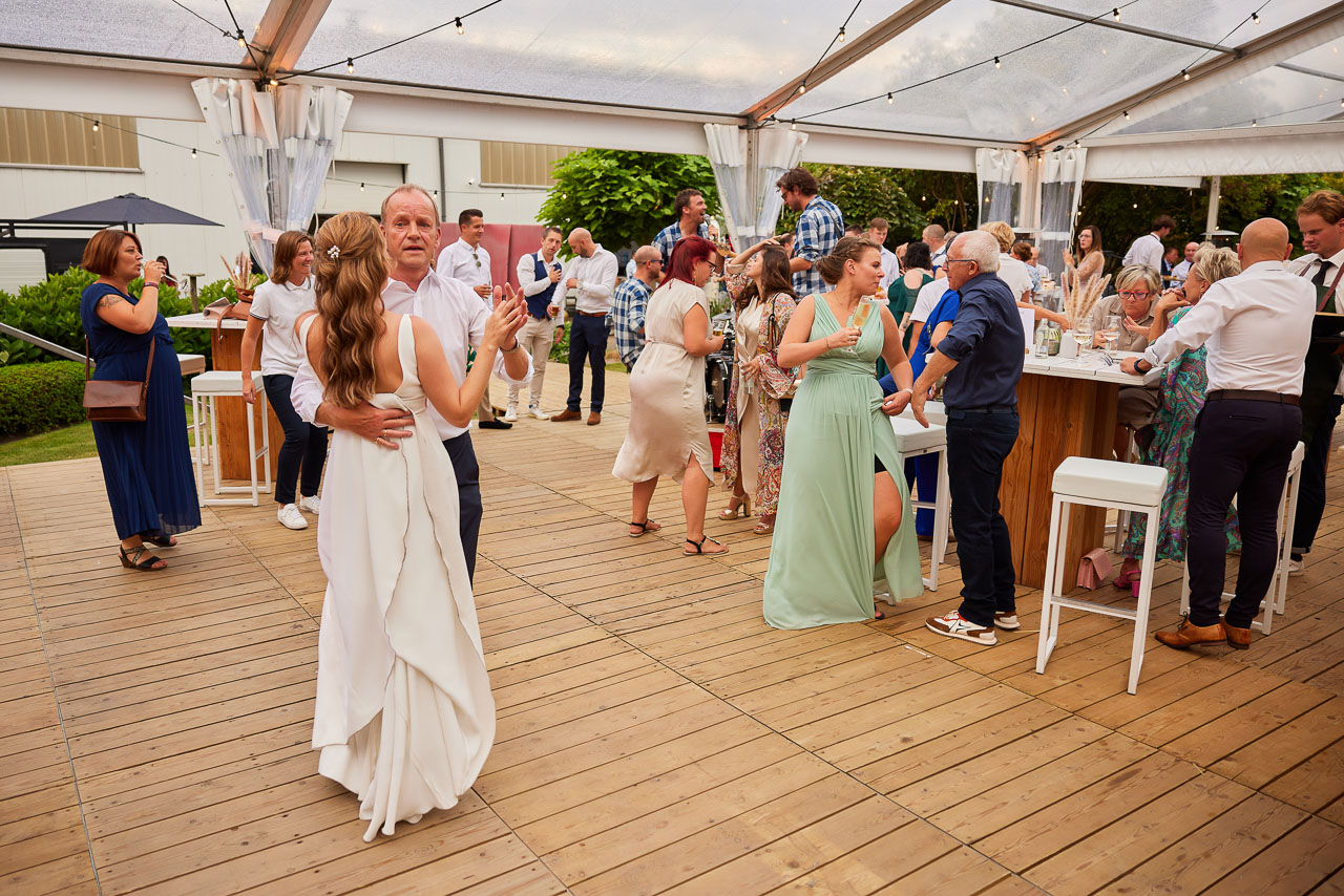Foto bij het verhaal van Shana en Dieter, door huwelijksfotograaf Jorick Michiels