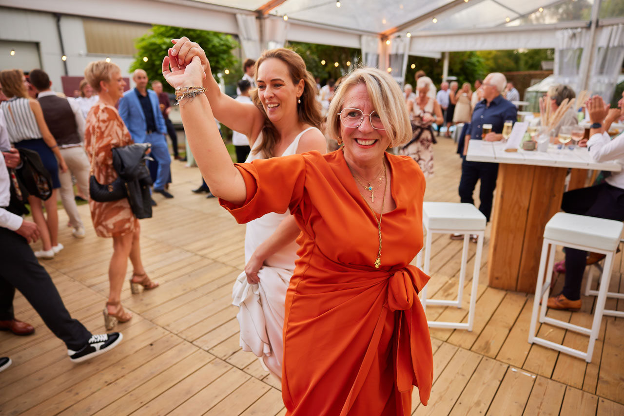Foto bij het verhaal van Shana en Dieter, door huwelijksfotograaf Jorick Michiels