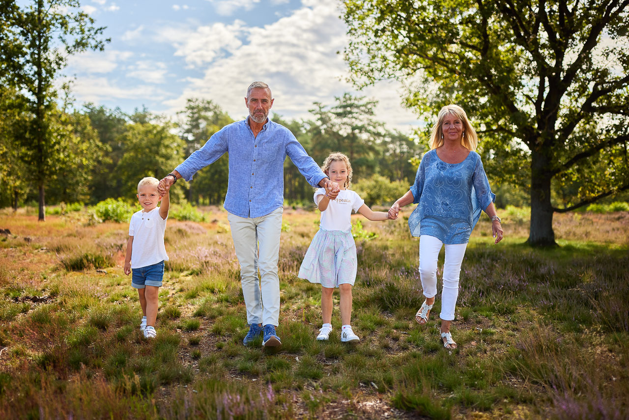 Foto bij het verhaal van Ingrid, Dirk, Annelies, Tom, Ine en Jeroen, door familiefotograaf Jorick Michiels