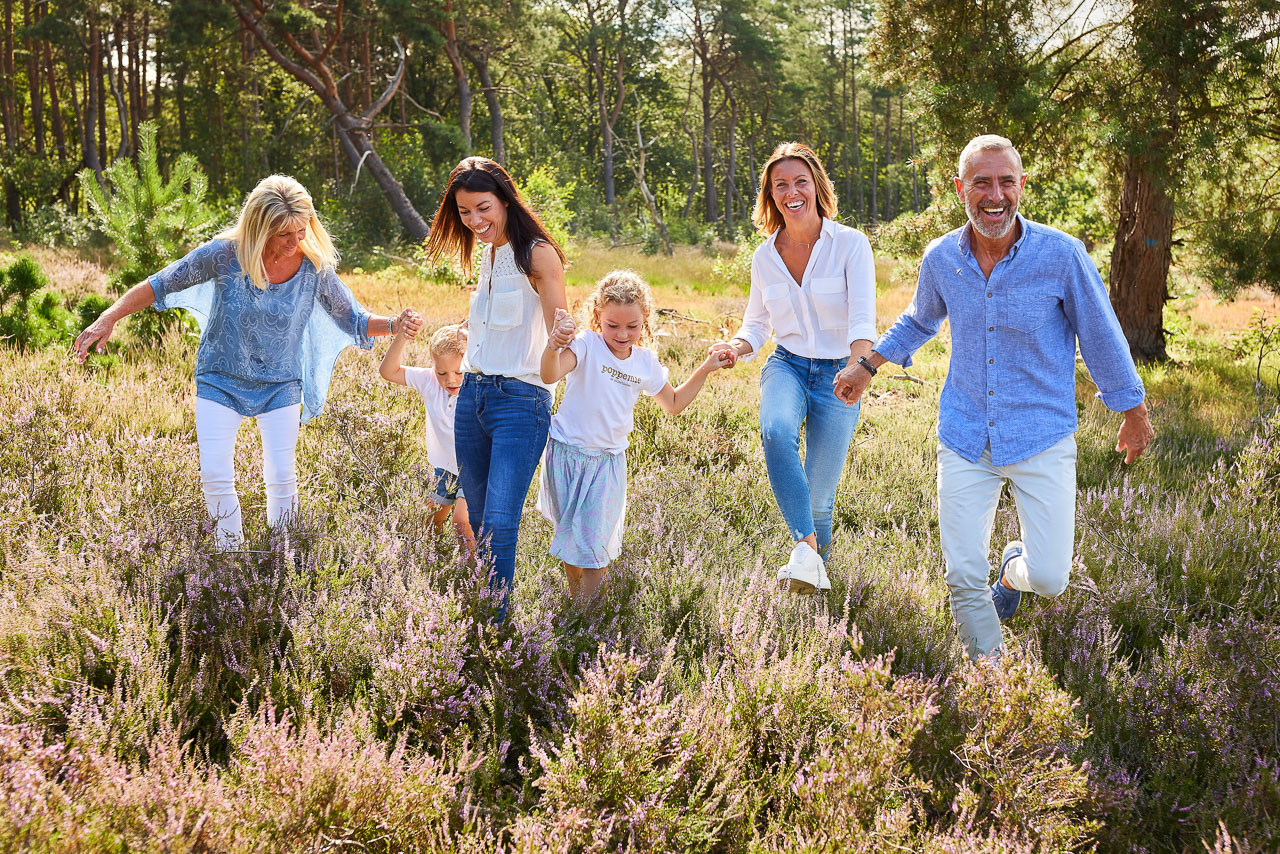 Foto bij het verhaal van Ingrid, Dirk, Annelies, Tom, Ine en Jeroen, door familiefotograaf Jorick Michiels