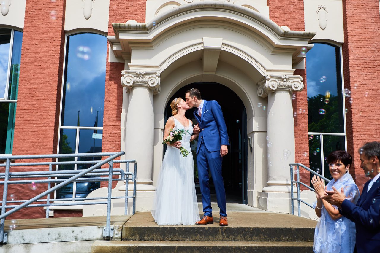 Foto bij het verhaal van Britt en Jorn, door huwelijksfotograaf Jorick Michiels