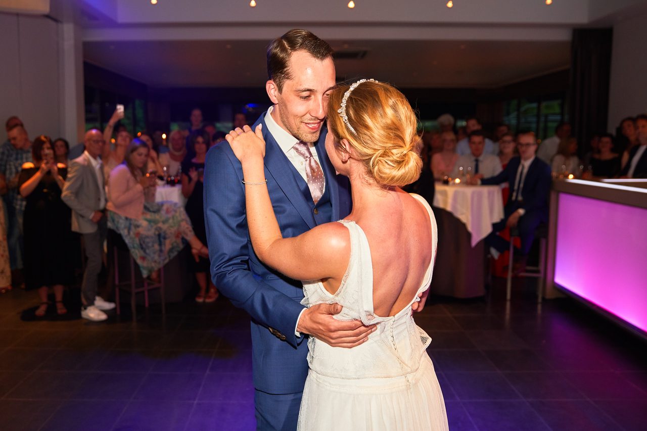 Foto bij het verhaal van Britt en Jorn, door huwelijksfotograaf Jorick Michiels