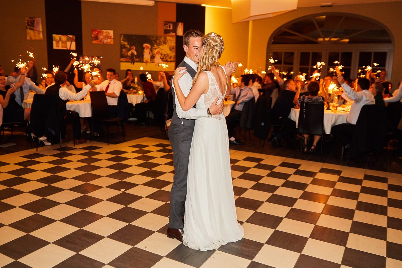 Foto bij het verhaal van Liesbeth en Kevin, door huwelijksfotograaf Jorick Michiels