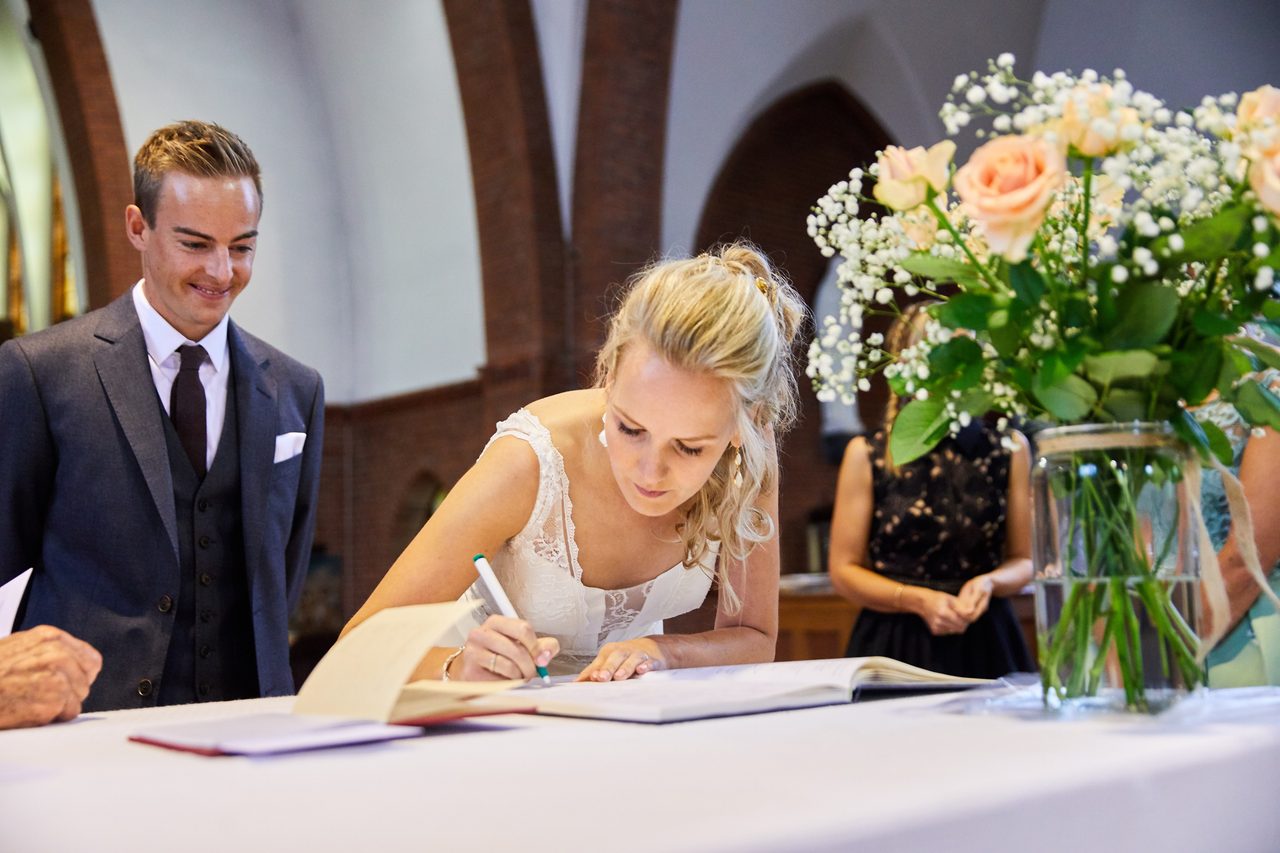 Foto bij het verhaal van Liesbeth en Kevin, door huwelijksfotograaf Jorick Michiels