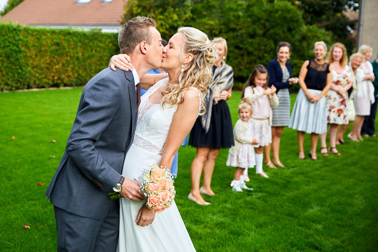 Foto bij het verhaal van Liesbeth en Kevin, door huwelijksfotograaf Jorick Michiels