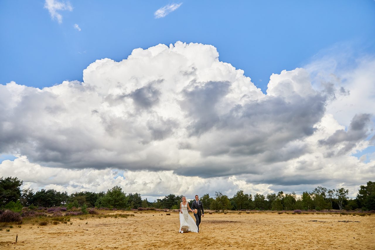 Foto bij het verhaal van Liesbeth en Kevin, door huwelijksfotograaf Jorick Michiels