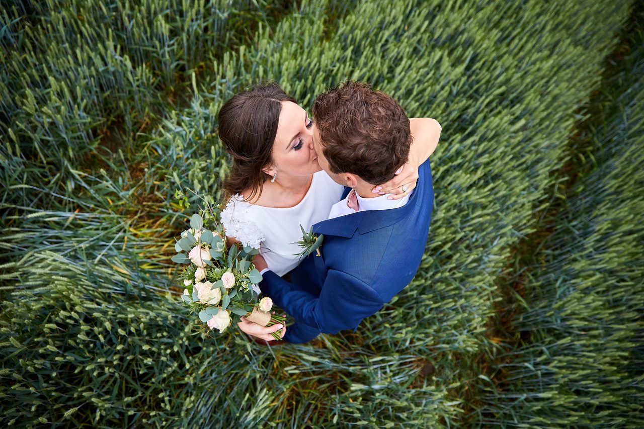 Foto bij het verhaal van Charissa en Joris, door huwelijksfotograaf Jorick Michiels