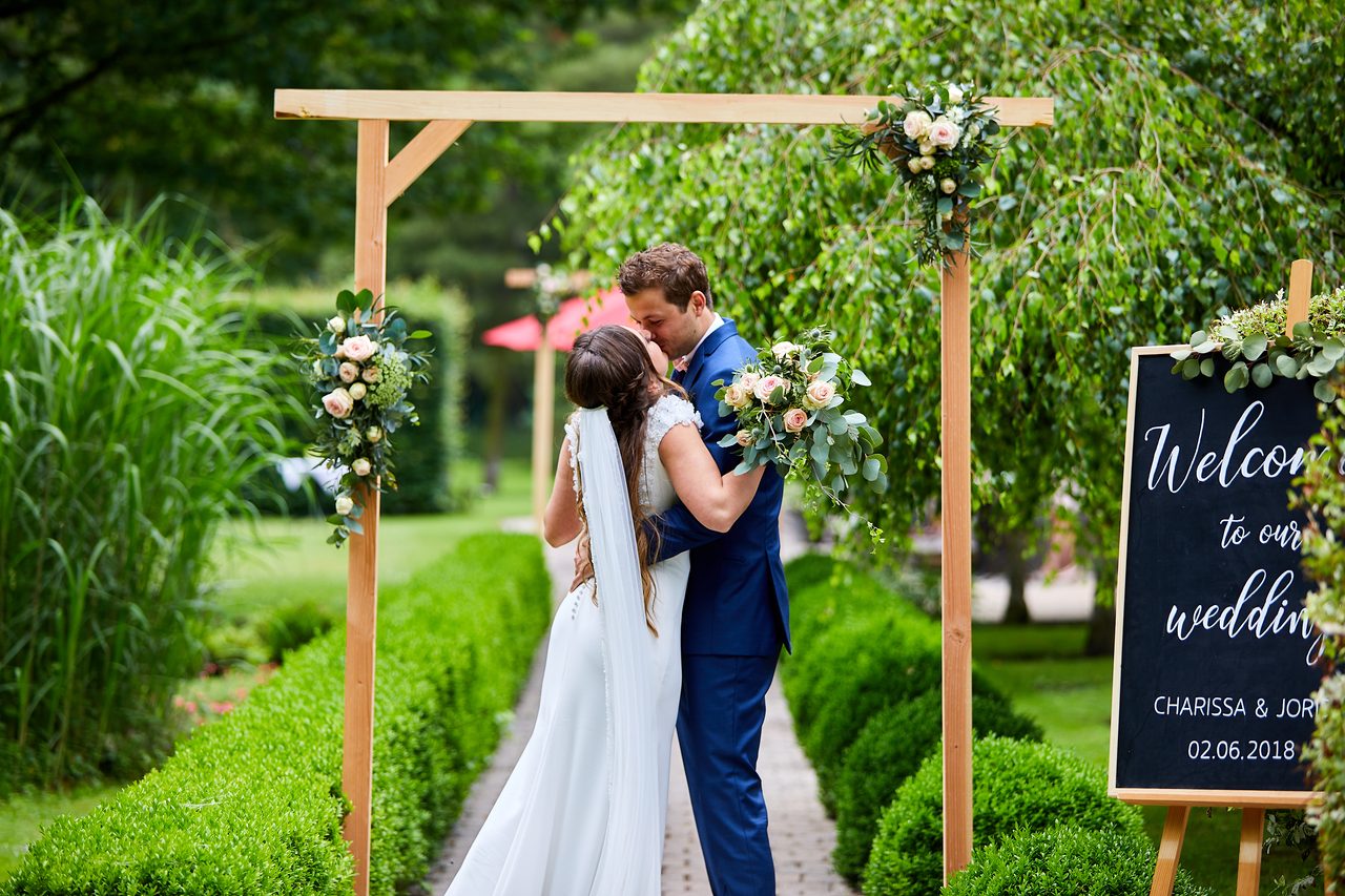 Foto bij het verhaal van Charissa en Joris, door huwelijksfotograaf Jorick Michiels