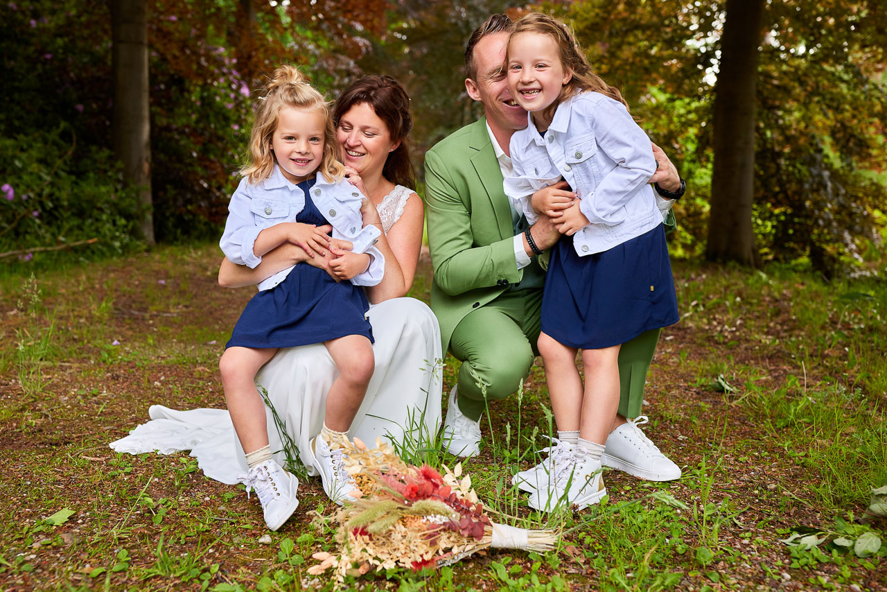 Foto bij het verhaal van Dorien en Hans, door huwelijksfotograaf Jorick Michiels