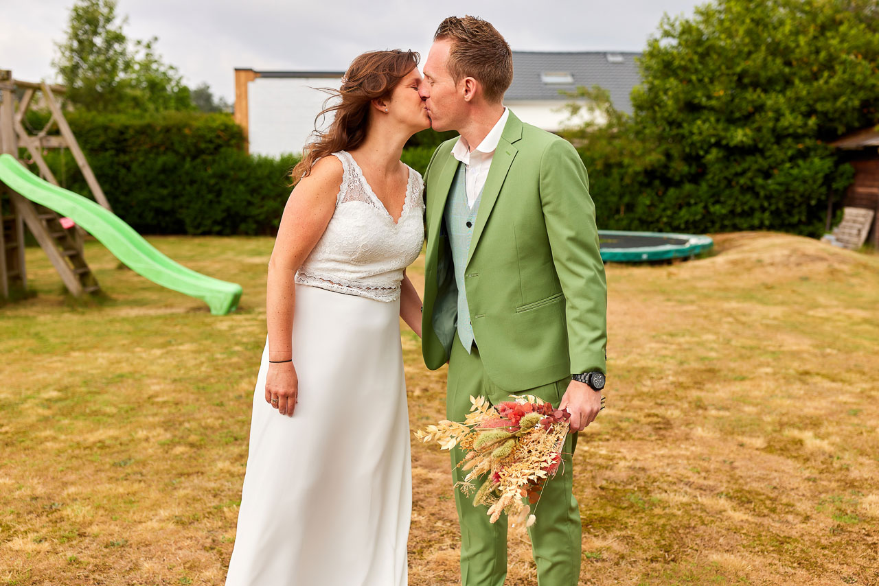 Foto bij het verhaal van Dorien en Hans, door huwelijksfotograaf Jorick Michiels