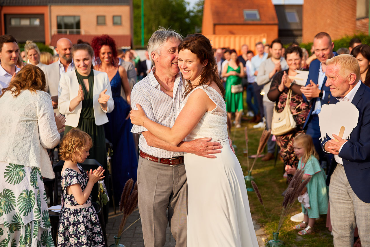 Foto bij het verhaal van Dorien en Hans, door huwelijksfotograaf Jorick Michiels