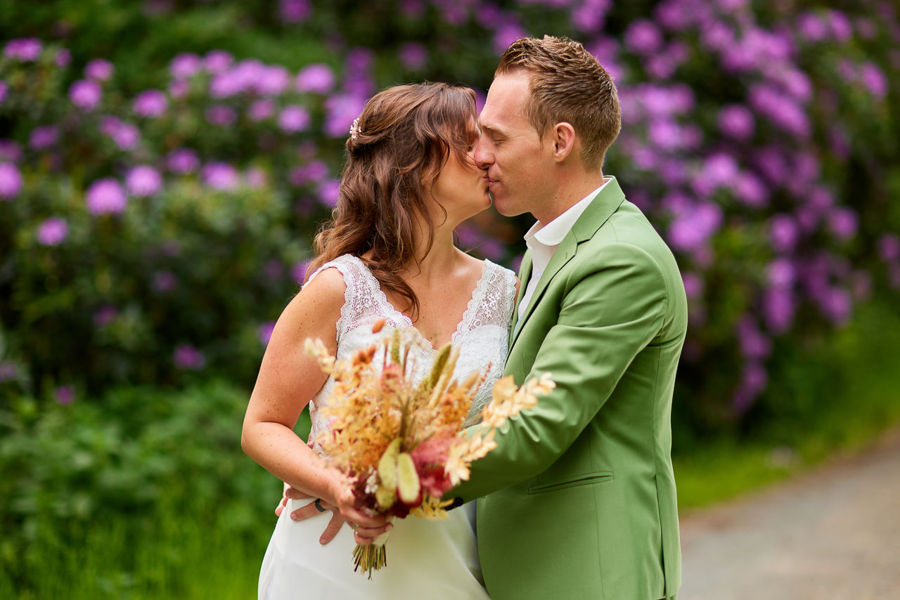 Foto bij het verhaal van Dorien en Hans, door huwelijksfotograaf Jorick Michiels