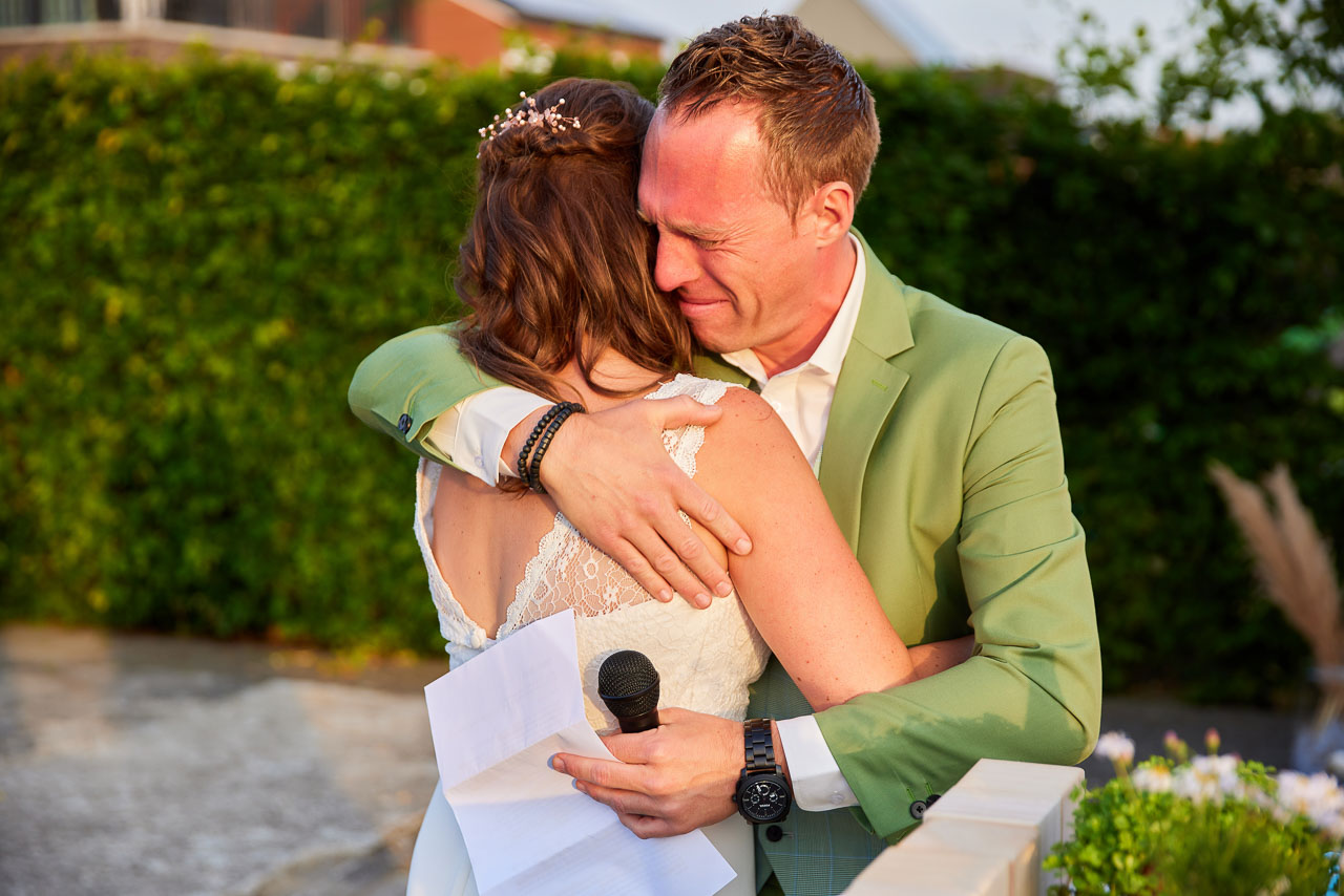 Foto bij het verhaal van Dorien en Hans, door huwelijksfotograaf Jorick Michiels