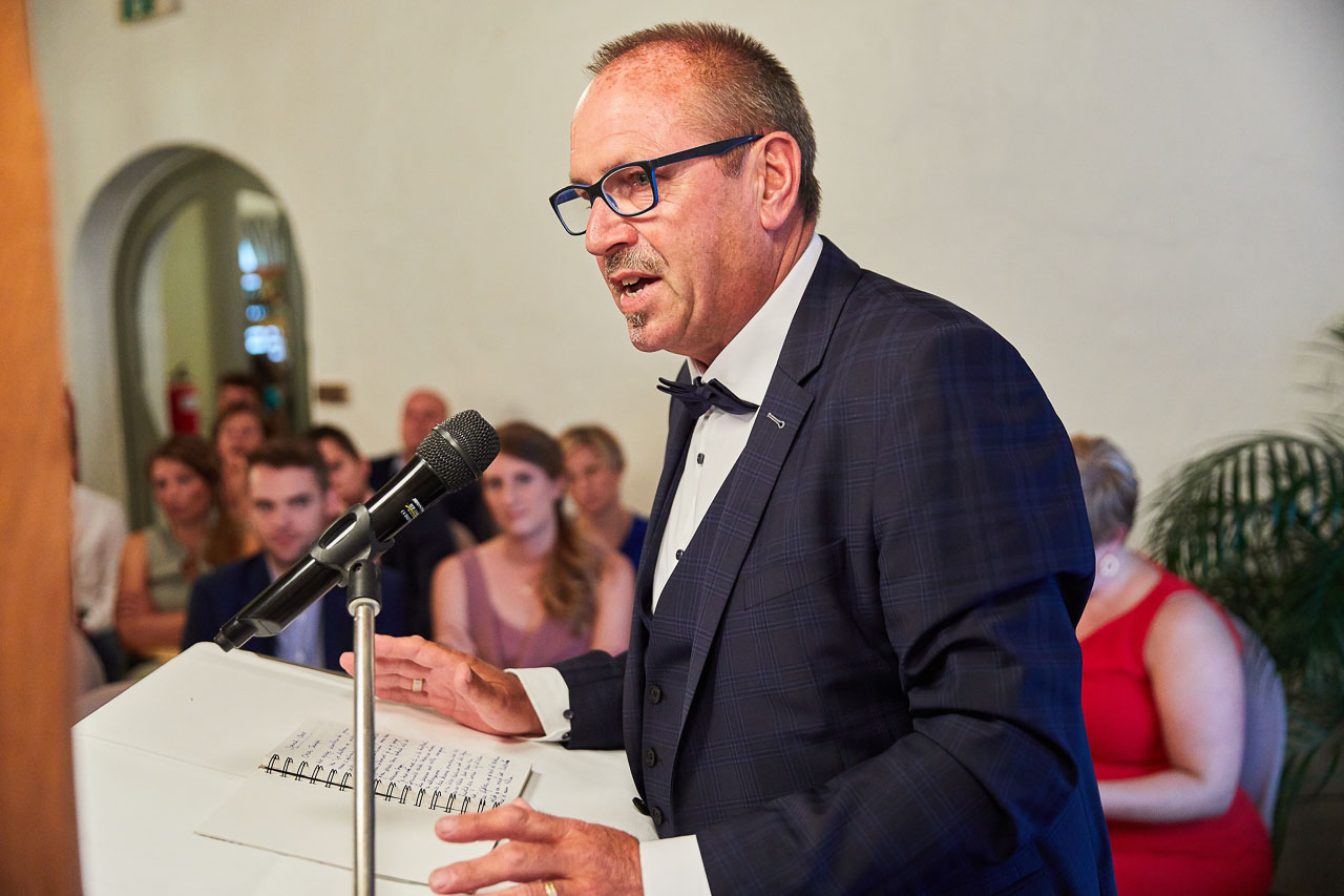 Foto bij het verhaal van Heleen en Jem, door huwelijksfotograaf Jorick Michiels