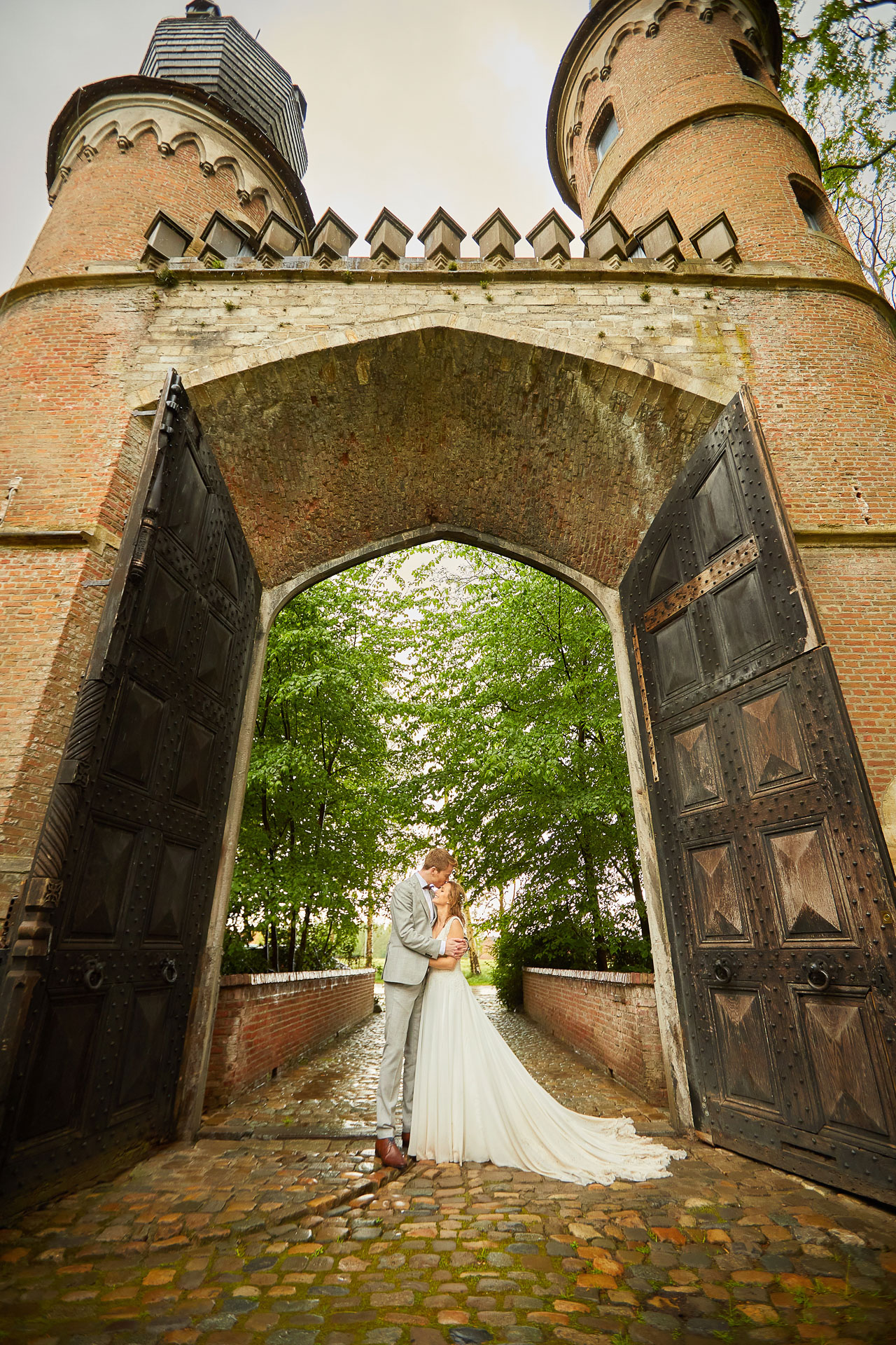 Foto bij het verhaal van Katrien en Elias, door huwelijksfotograaf Jorick Michiels