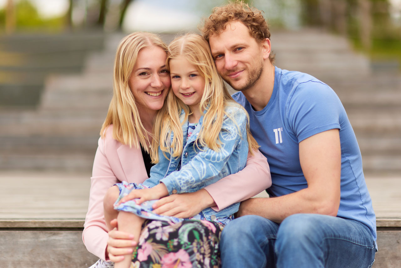 Foto bij het verhaal van Iris, Michael en Elien, door familiefotograaf Jorick Michiels