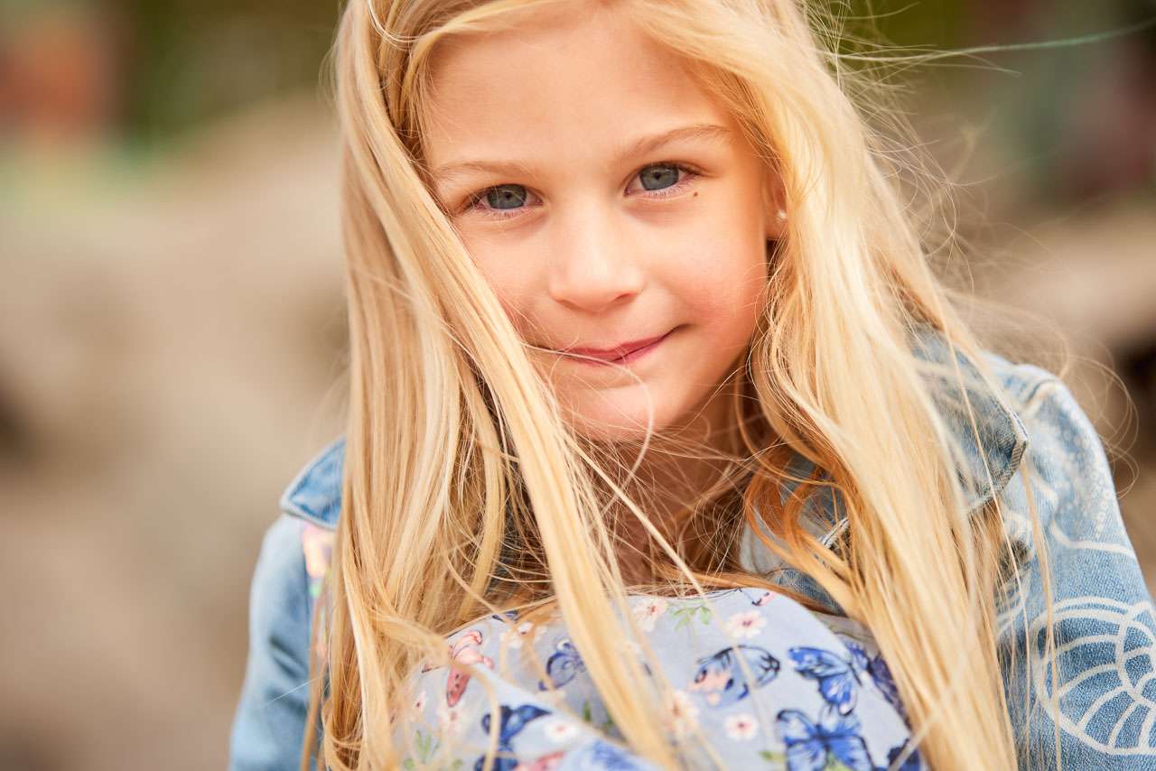 Foto bij het verhaal van Iris, Michael en Elien, door familiefotograaf Jorick Michiels