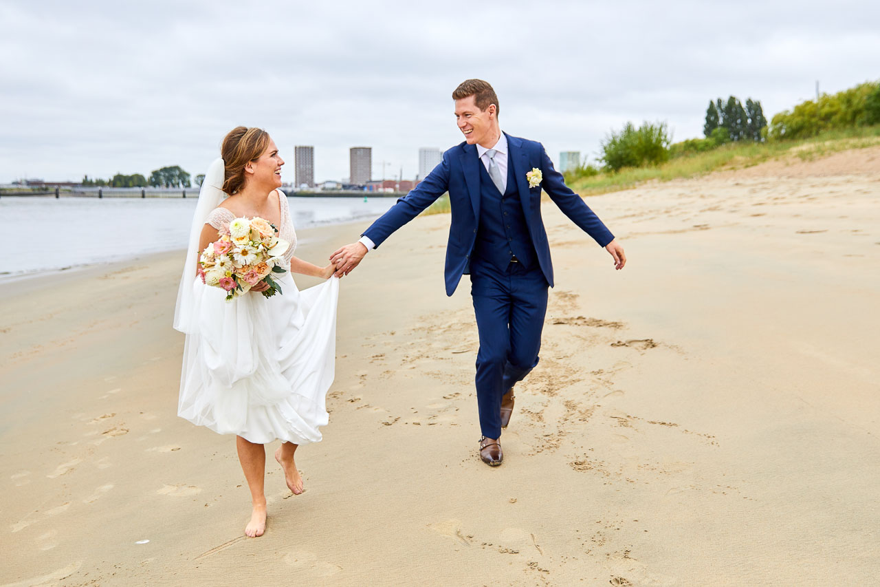 Foto bij het verhaal van Imke en Vincent, door huwelijksfotograaf Jorick Michiels