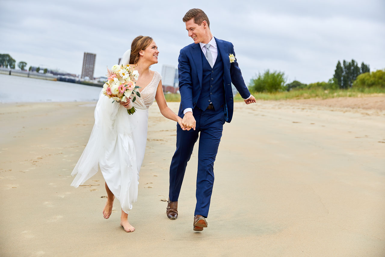 Foto bij het verhaal van Imke en Vincent, door huwelijksfotograaf Jorick Michiels