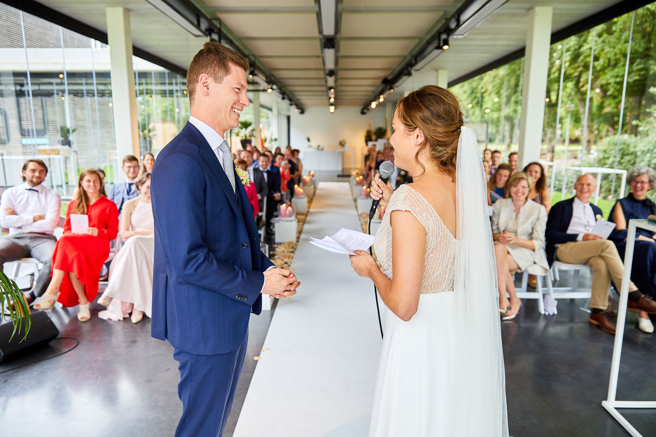 Foto bij het verhaal van Imke en Vincent, door huwelijksfotograaf Jorick Michiels