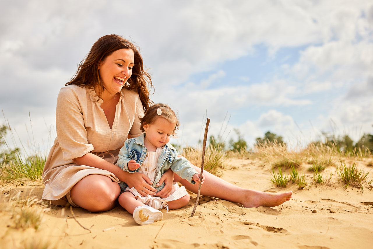 Foto bij het verhaal van Charissa, Joris en Marilou, door familiefotograaf Jorick Michiels