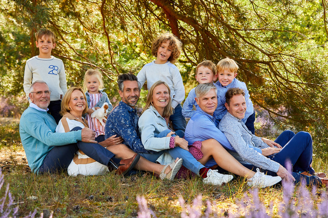 Foto bij het verhaal van Johan, Juliette en hun kinderen en kleinkinderen, door familiefotograaf Jorick Michiels