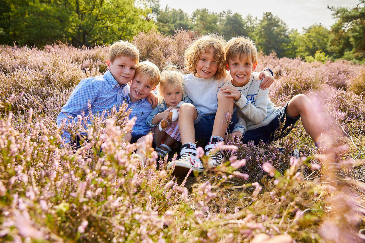 Foto bij het verhaal van Johan, Juliette en hun kinderen en kleinkinderen, door familiefotograaf Jorick Michiels
