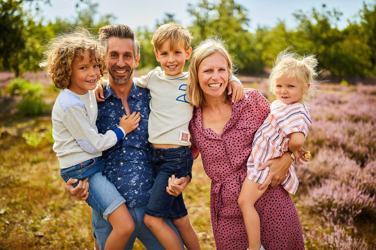 Foto bij het verhaal van Johan, Juliette en hun kinderen en kleinkinderen, door familiefotograaf Jorick Michiels
