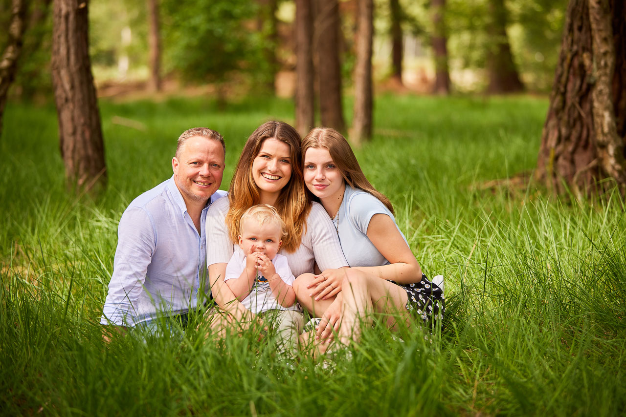 Foto bij het verhaal van Inge, Robin, Svea en Mats, door familiefotograaf Jorick Michiels