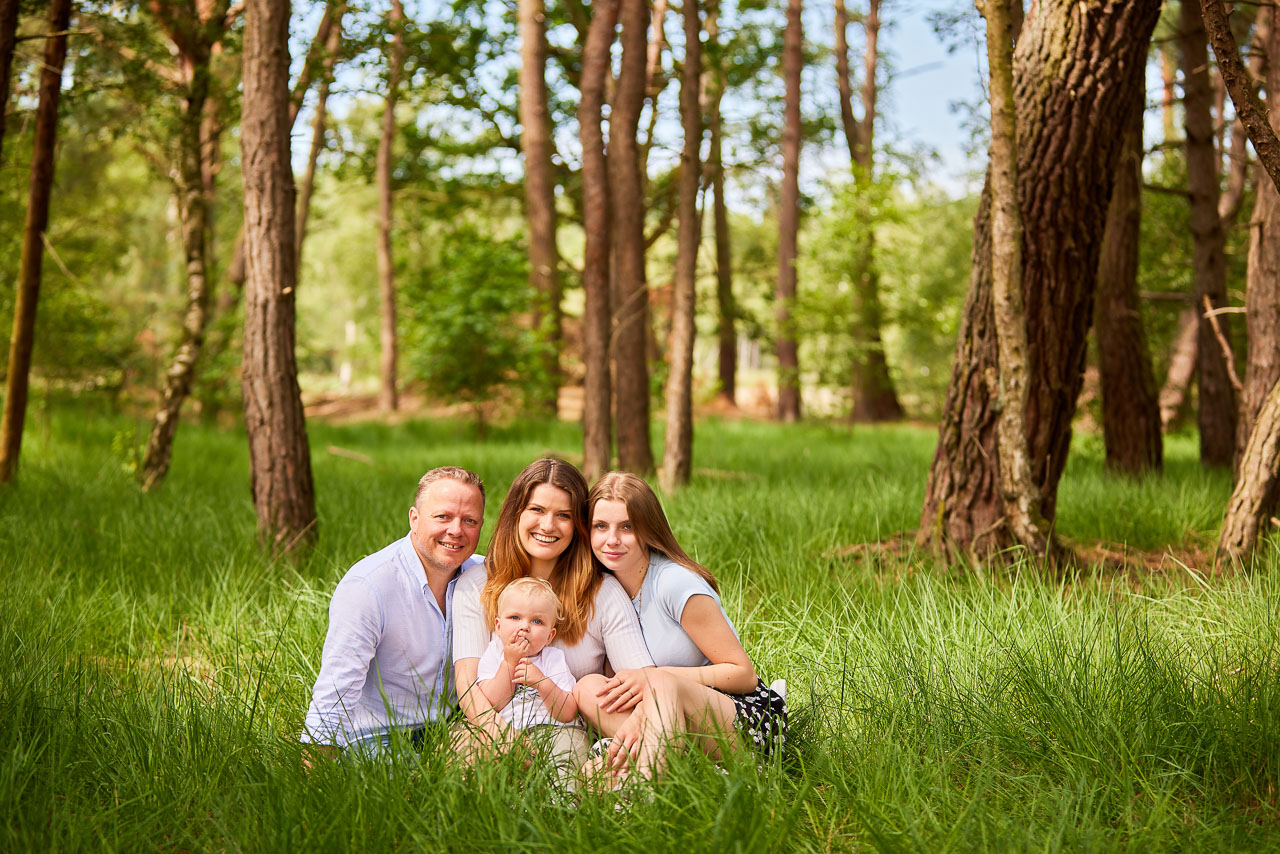 Foto bij het verhaal van Inge, Robin, Svea en Mats, door familiefotograaf Jorick Michiels