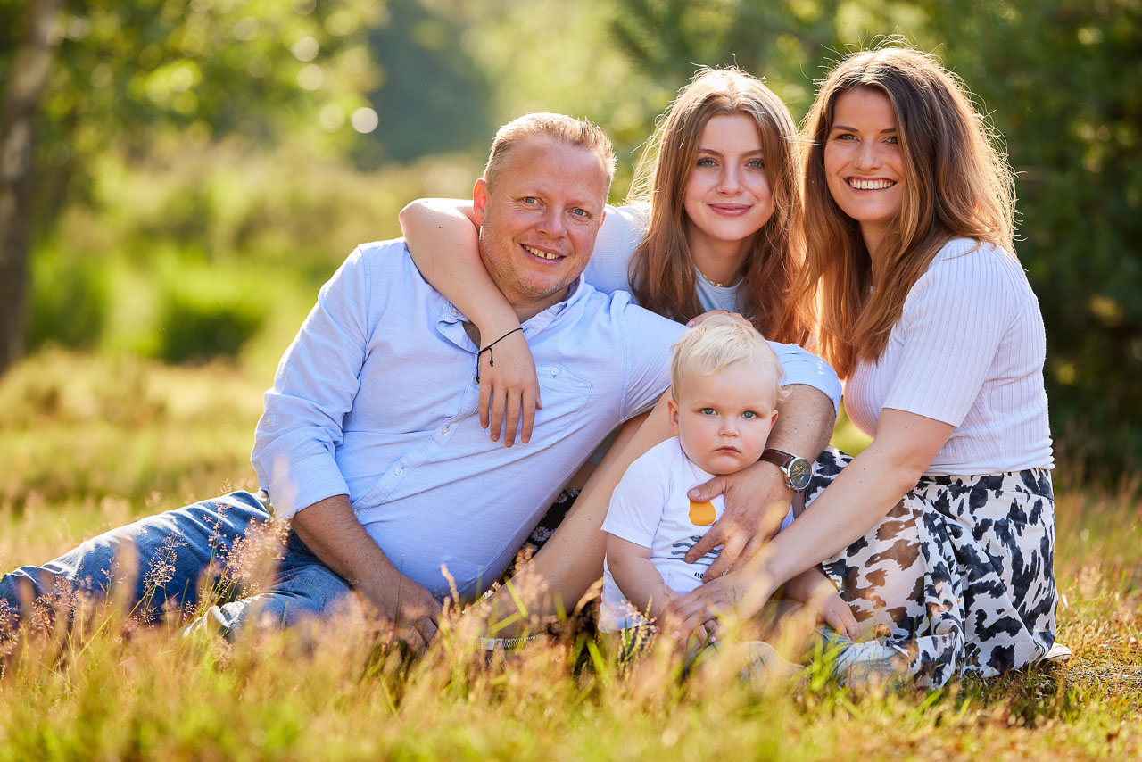 Foto bij het verhaal van Inge, Robin, Svea en Mats, door familiefotograaf Jorick Michiels