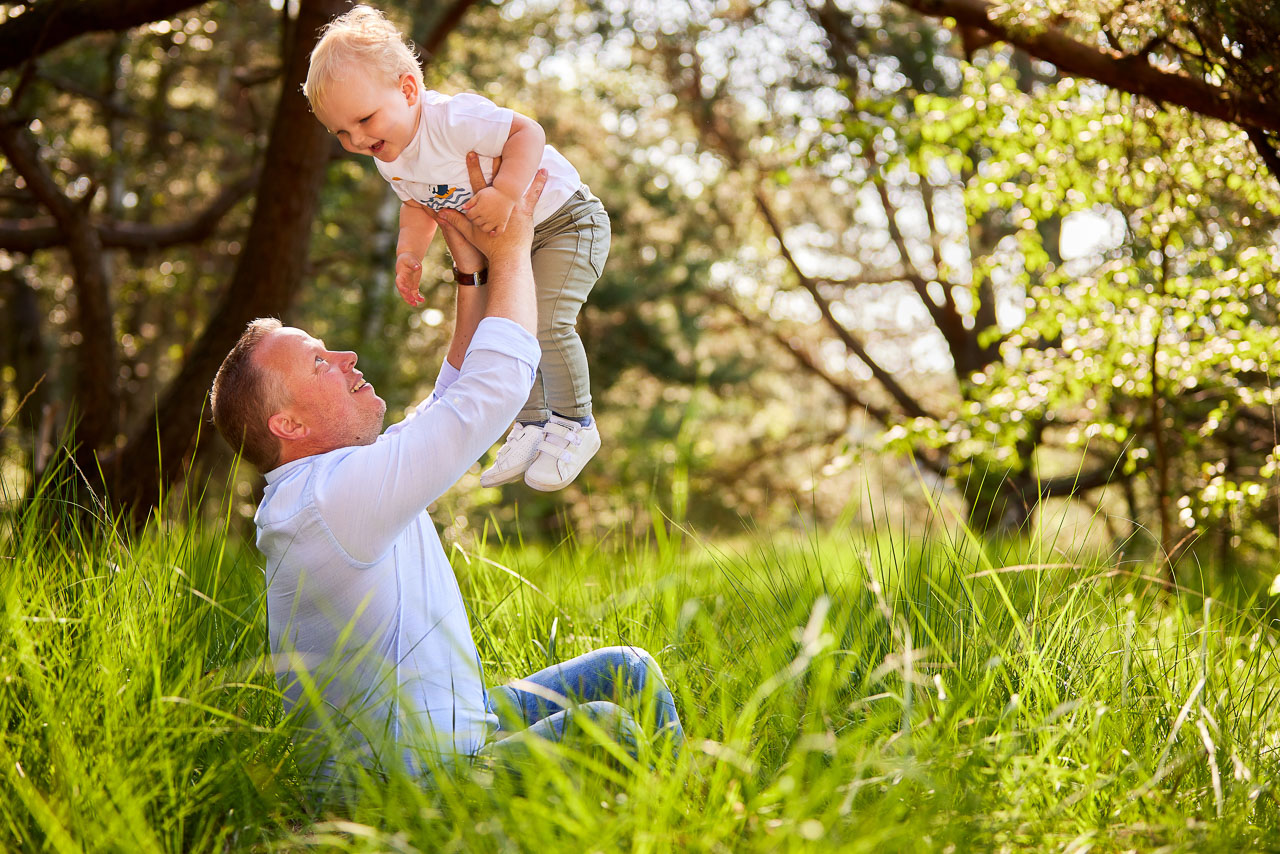 Foto bij het verhaal van Inge, Robin, Svea en Mats, door familiefotograaf Jorick Michiels
