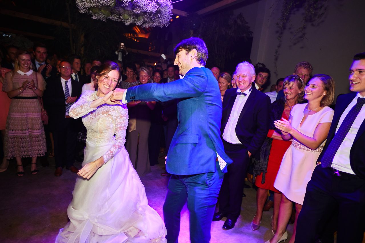 Foto bij het verhaal van Julie-Pascale en Klaas, door huwelijksfotograaf Jorick Michiels